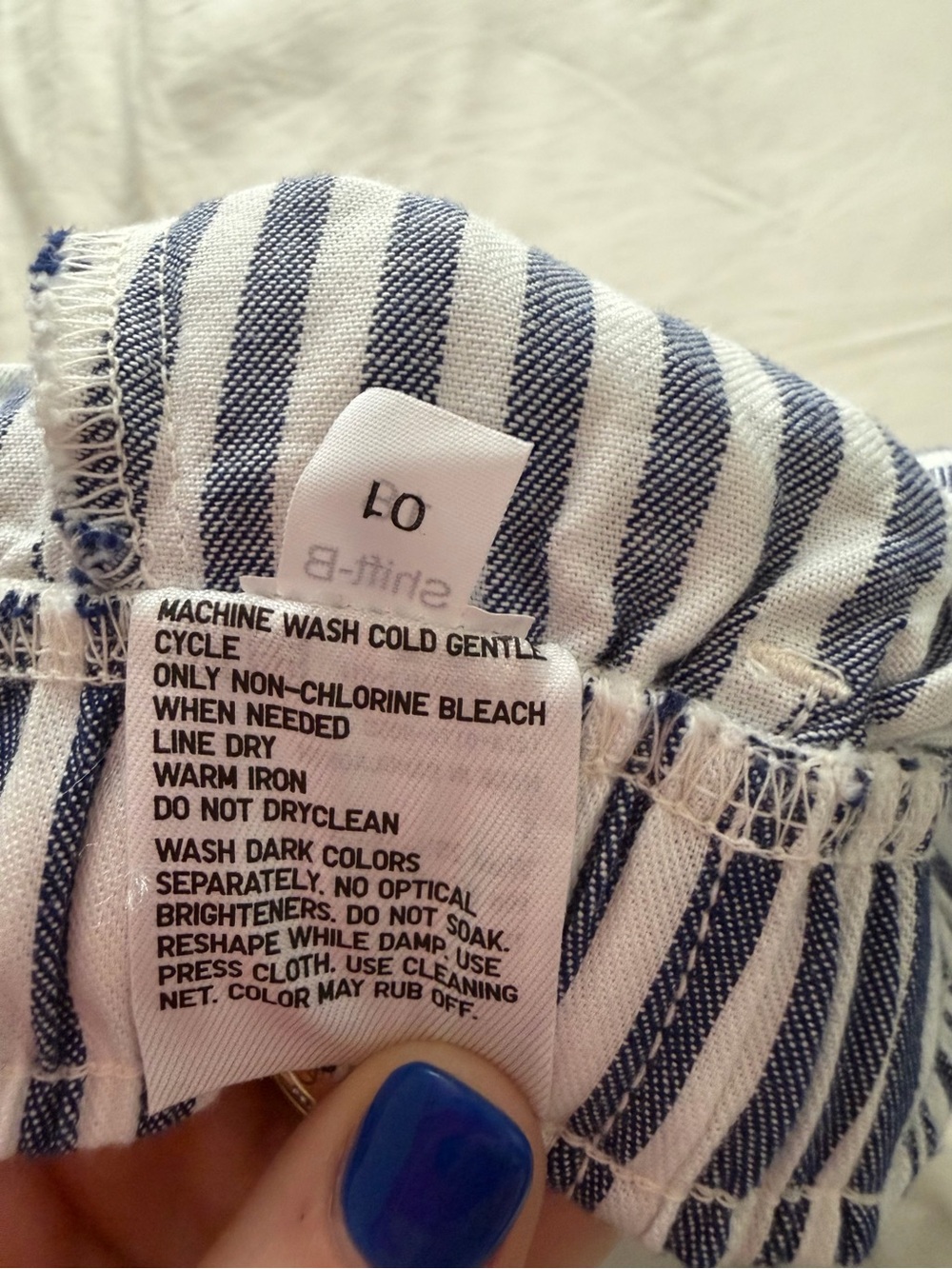 Uniqlo Women’s Cotton Easy Shorts in Blue Stripe - Picture 8 of 12
